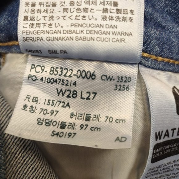 Levi's Mile High Cropped Wide Leg Jeans Button Fly Medium Wash - Picture 9 of 11